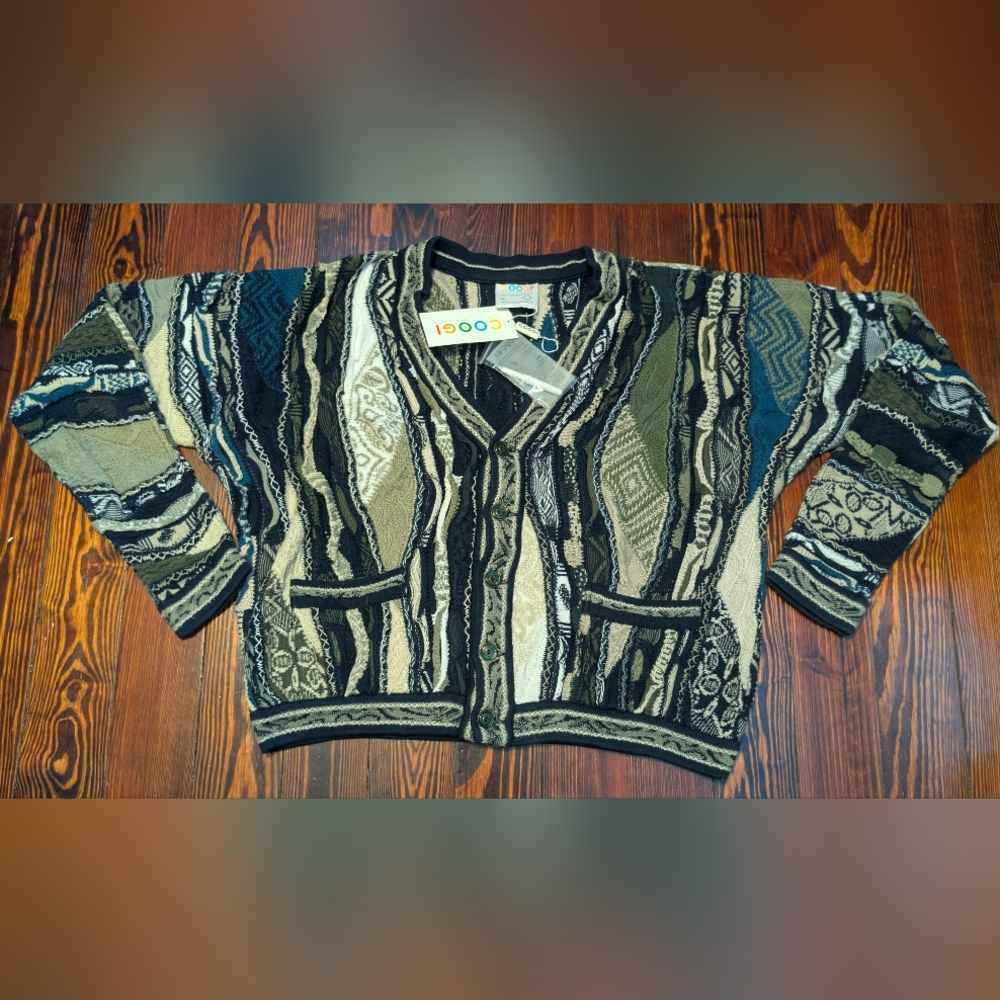Authentic COOGI Australia Navy/Cream Knit  Cotton Sweater/ Repair Tool Included